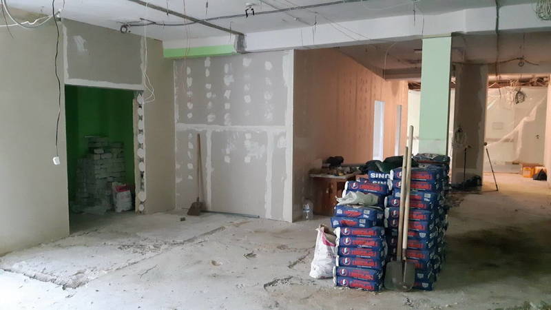 Идут ремонтные работы в детской городской поликлинике №22  Нижегородского района Нижнего Новгорода
