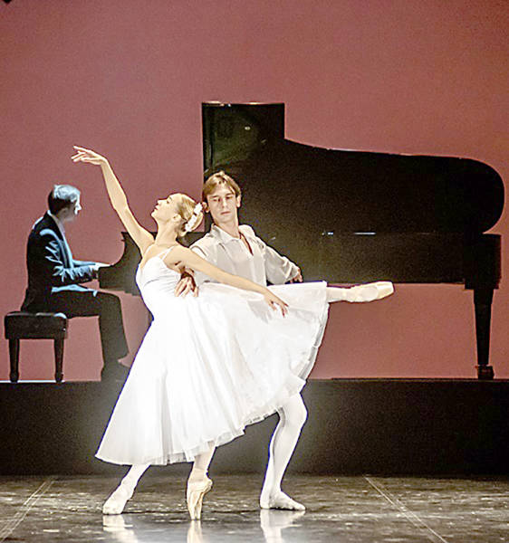 Открытие юбилейного сезона театра оперы и балета ознаменовалось нетривиальной премьерой