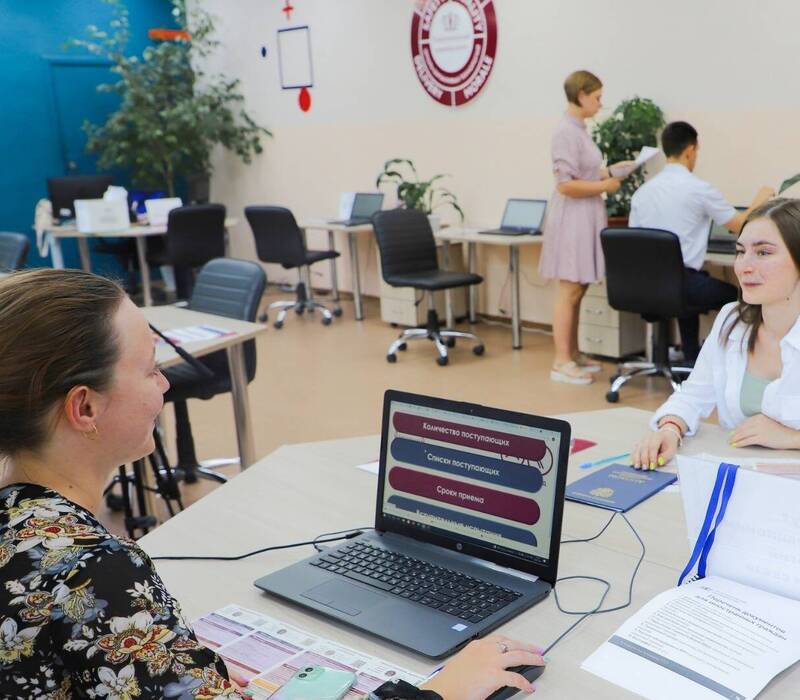 Более тысячи бюджетных мест выделено в вузах Нижегородской области для приема участников СВО и их детей в новом учебном году
