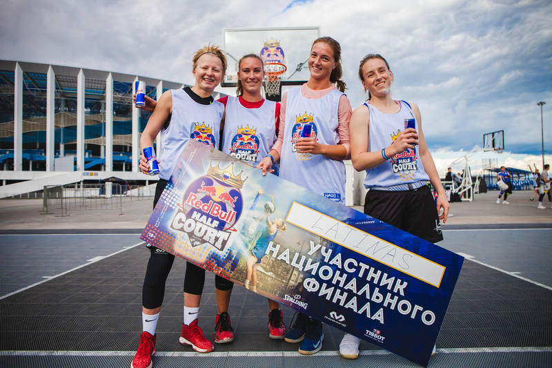 В Нижнем Новгороде прошел турнир по баскетболу 3х3 Red Bull Half Court 