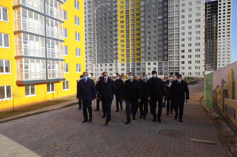 Глеб Никитин: «Две новые дороги к крупным жилым комплексам планируется построить в рамках нацпроекта» 