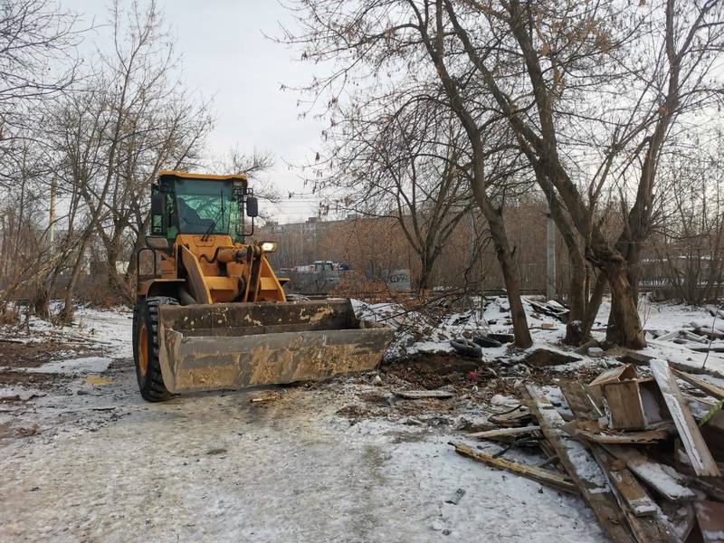 Несанкционированную свалку объемом около 2 тысяч кубометров ликвидируют в Ленинском районе Нижнего Новгорода