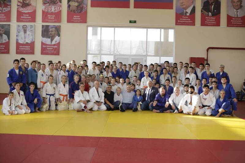 Александр Вайнберг помог юным спортсменам из Донецка принять участие в межрегиональном турнире по дзюдо в Дагестане